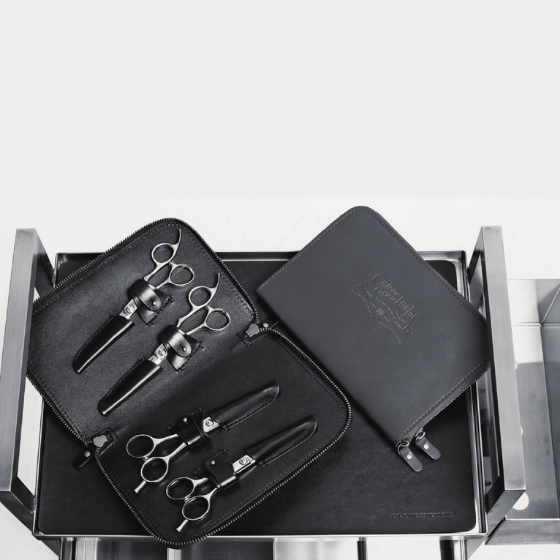 <p>持ち運び用シザーケース　121-4　開いたイメージ</p>